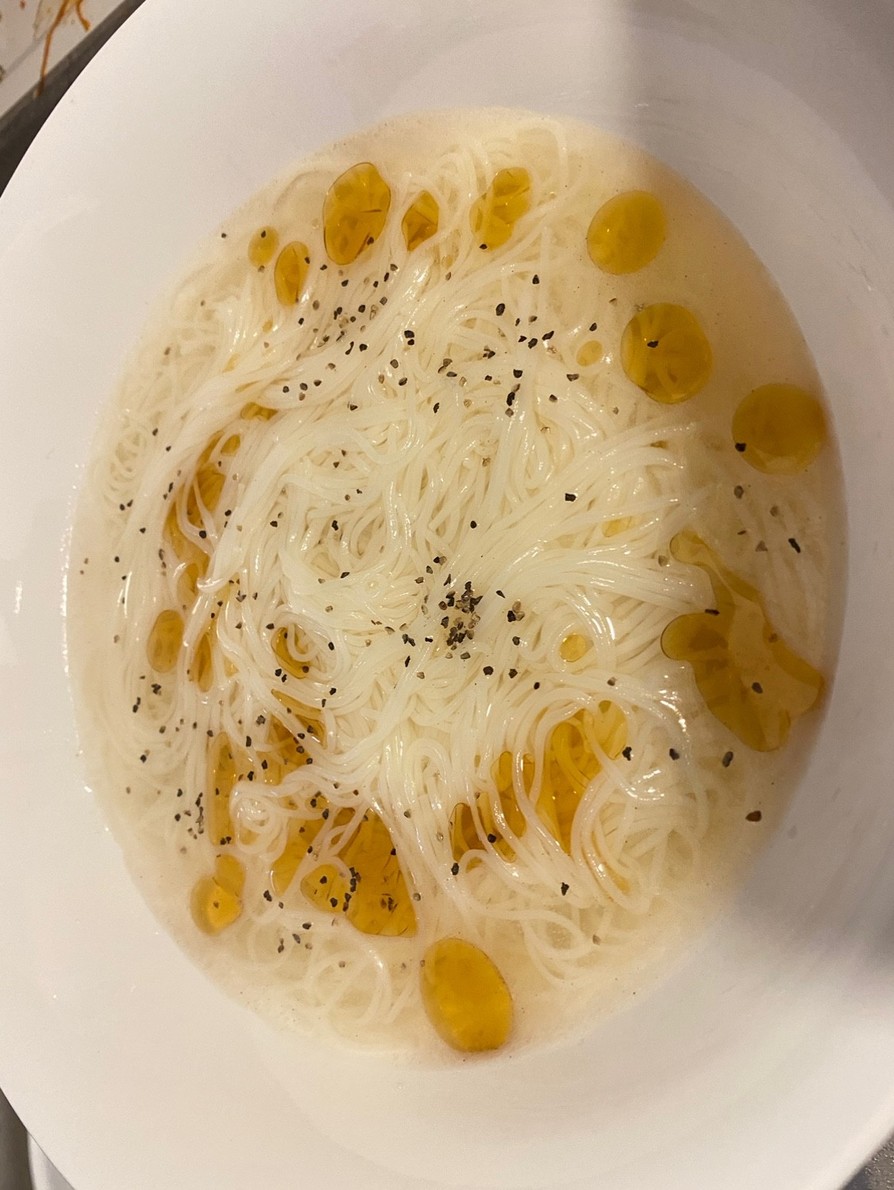 鶏ガラ塩素麺の画像