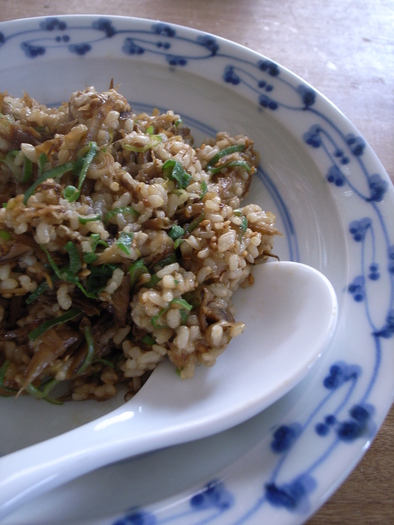 玄米炒飯☀ごぼうとねぎのチャーハン の写真