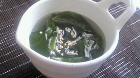すぐ食べれる☆海草スープ