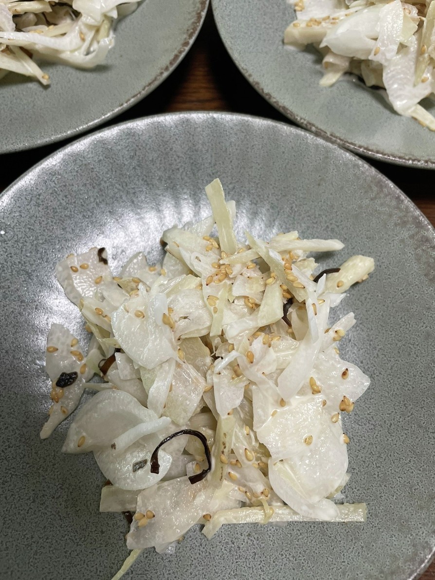 ごぼう、玉ねぎの白いマヨサラダの画像