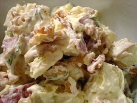 食べ過ぎ注意! さつまいものヨーグルト・サラダ