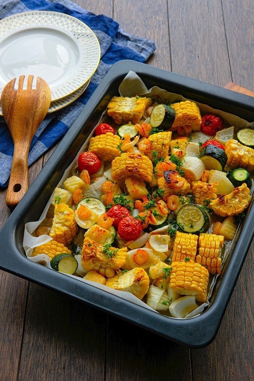 オーブンにお任せ！夏野菜と魚介のグリルの画像