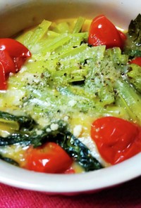 小松菜とトマトのチーズ蒸し