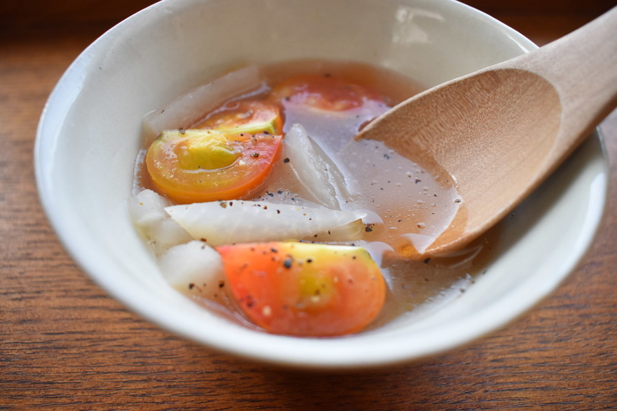 大根とトマトの中華風スープの画像