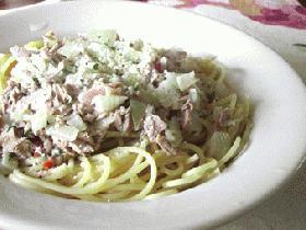 簡単なのにウマ~。ツナと玉葱のパスタ・マヨ風味: