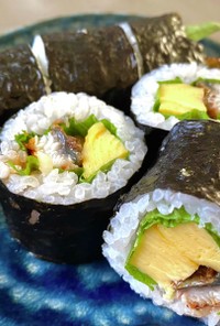 鰻の蒲焼で・うまき巻き寿司