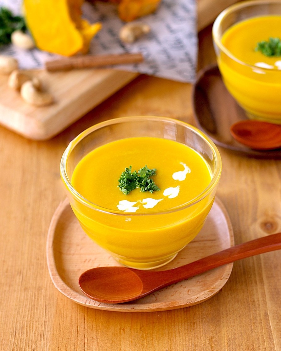 スパイシーなカボチャのスープのレシピ