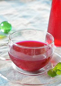  赤紫蘇ジュース（レモン汁使用）♪