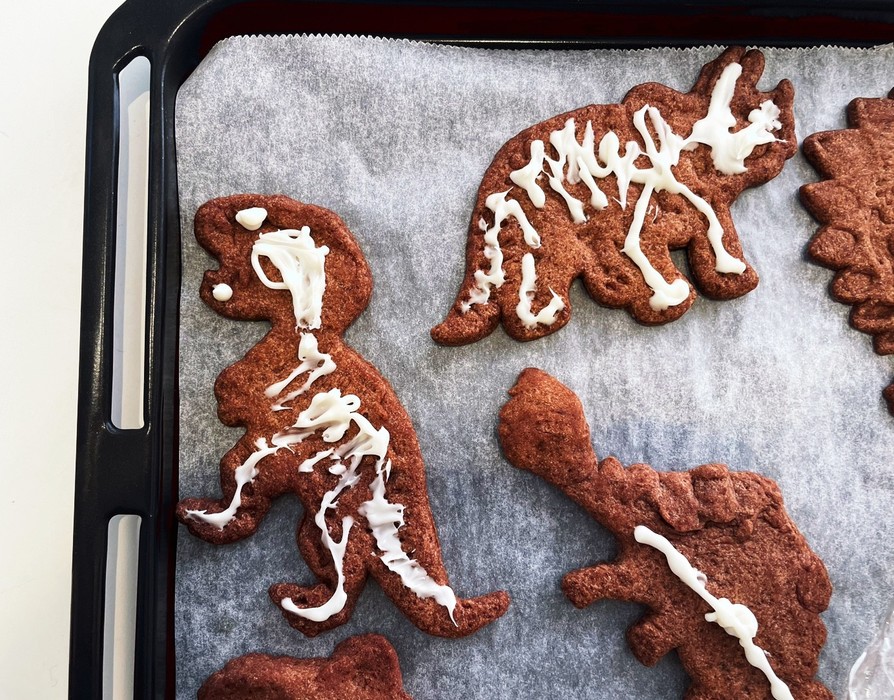 恐竜骨格クッキーの画像