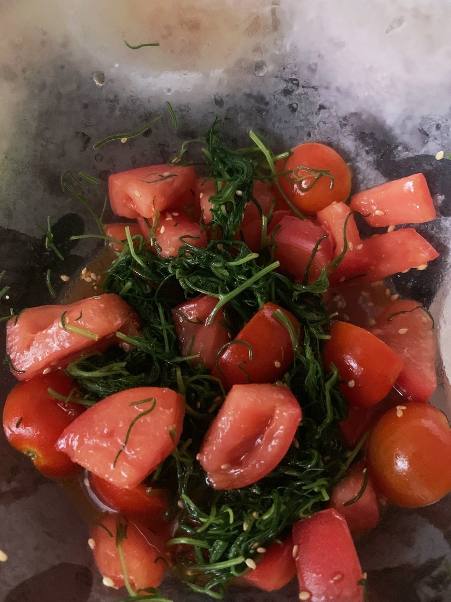 おかひじきとトマトのサラダの画像