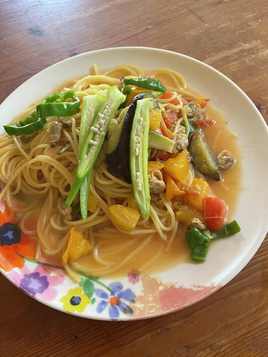 夏野菜とあさりのスパゲッティの画像