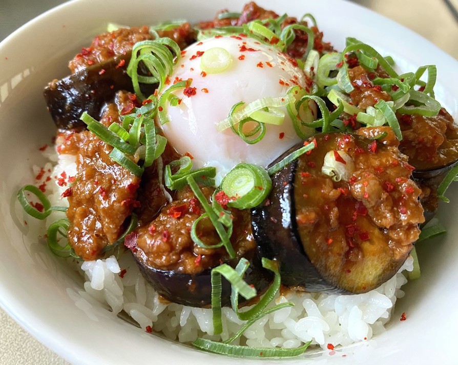 切るのは茄子だけ・超簡単！麻婆茄子丼の画像