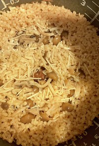 発芽玄米の炊き込みご飯(きのこと梅)
