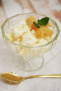 桃のヨーグルトアイス