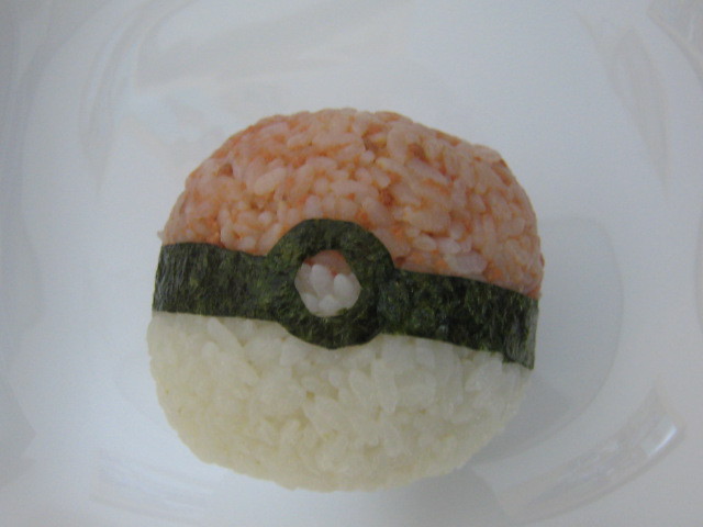 簡単キャラ弁 モンスターボールおにぎり レシピ 作り方 By みいみい02 クックパッド 簡単おいしいみんなのレシピが360万品