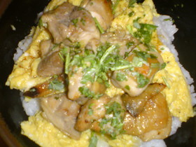 ふわとろ親子丼 ニンニク風味