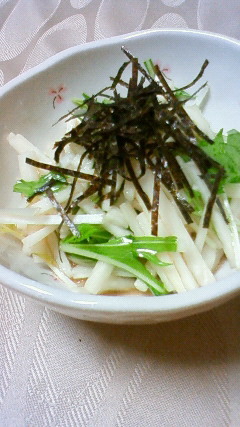 簡単★水菜と山芋のナムル風の画像