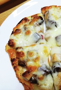 覚書　いぶりがっこチーズのオイル漬けピザ