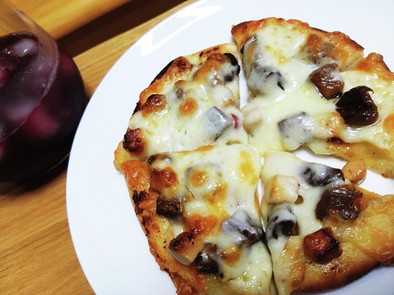 覚書　いぶりがっこチーズのオイル漬けピザの写真