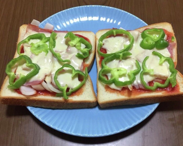 ピザトースト by ゆ—すけ 【クックパッド】 簡単おいしいみんなのレシピが394万品