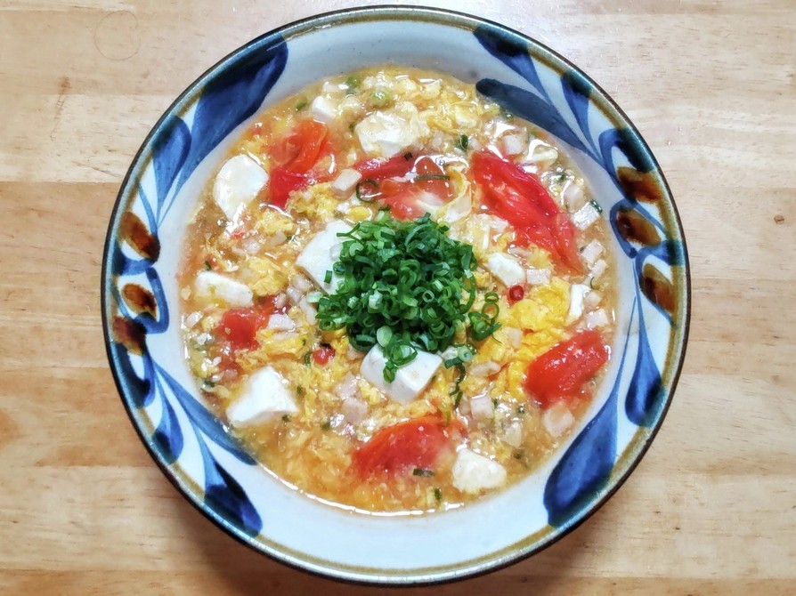 チキンとトマトと豆腐と卵の中華煮の画像