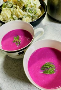 超簡単♪ピンクの冷たいスープ