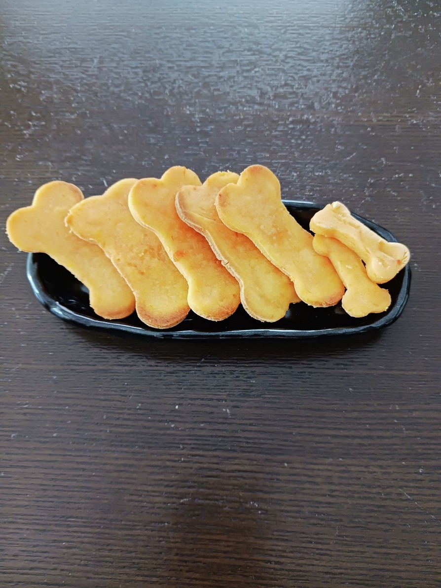 犬用　米粉とトマトのクッキー　材料3つの画像