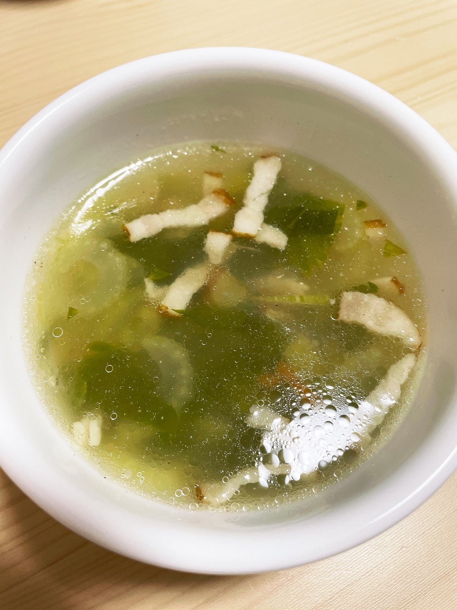 セロリとベーコンのスープの画像