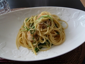 ゆずコショウ風味♪えびと水菜のパスタ