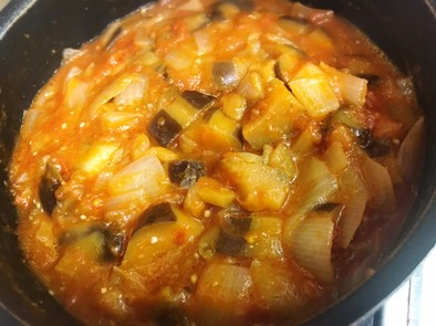 茄子と玉葱とトマト缶で！ラタトゥイユ♡の写真