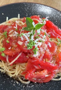 完熟トマトの冷製パスタ