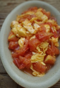 卵とトマトのふんわり炒め