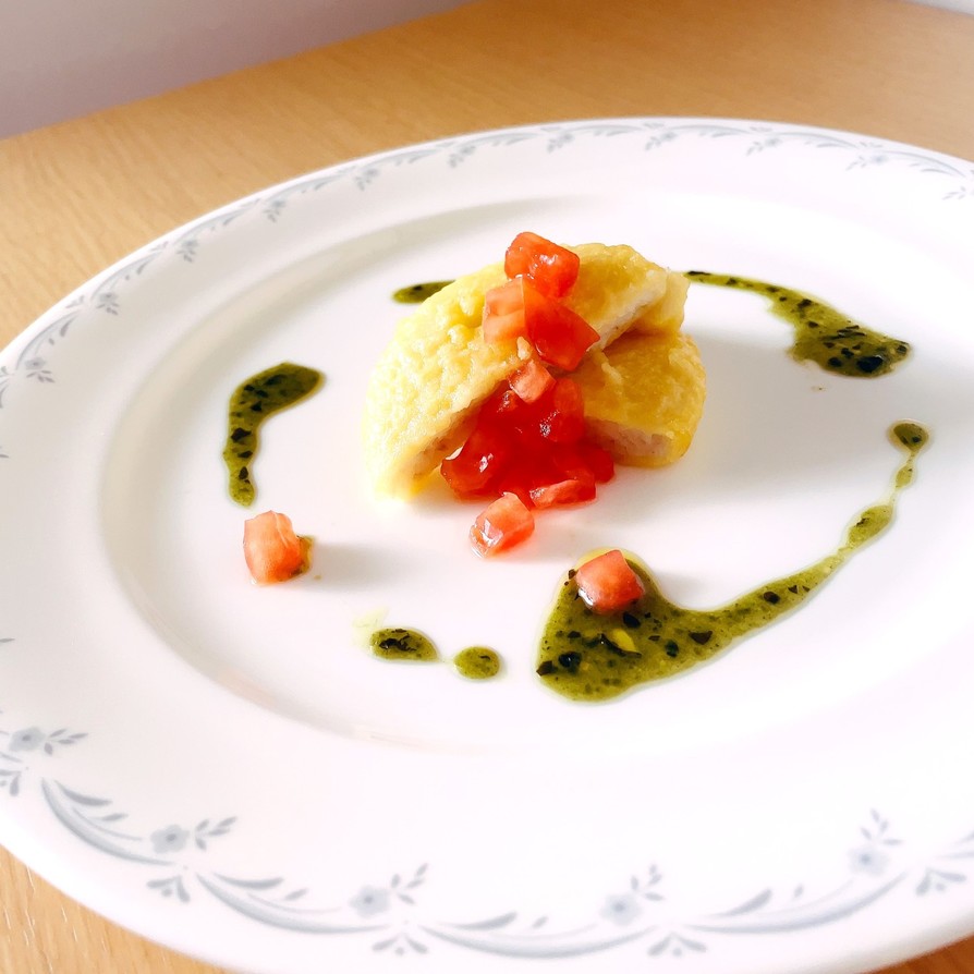 白身魚のバジルソース トマト添えの画像