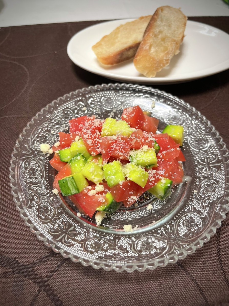 鈴カボチャとトマトのイタリアンサラダの画像