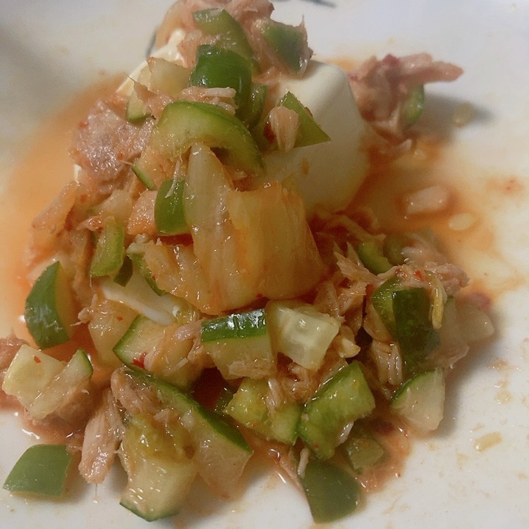 サラダや豆腐にかける食べるキムチソースの画像