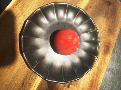 トマトの湯むきの写真