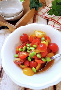 ちぎりトマトと枝豆のピリ辛中華サラダ