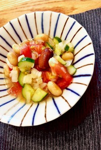 食感楽しい♫トマトときゅうりと豆のマリネ