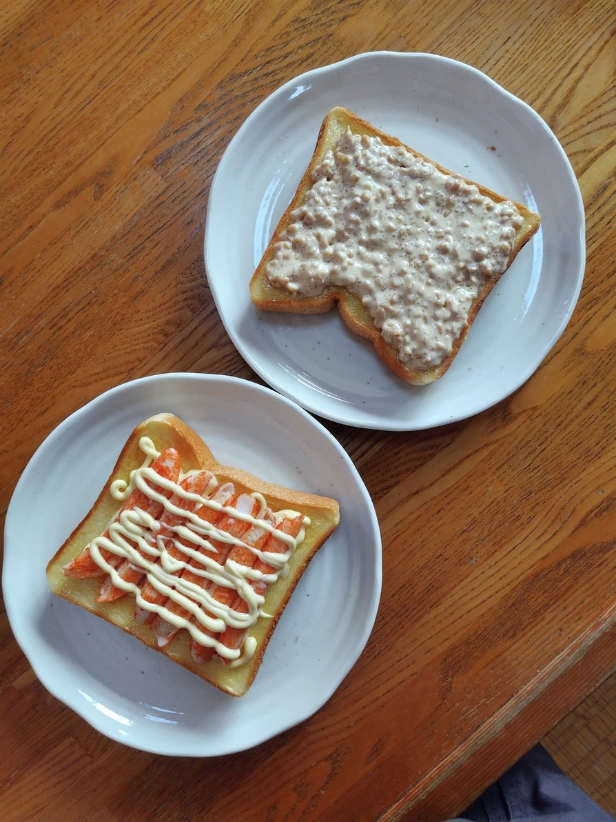 納豆とカニカマで惣菜食パンの画像