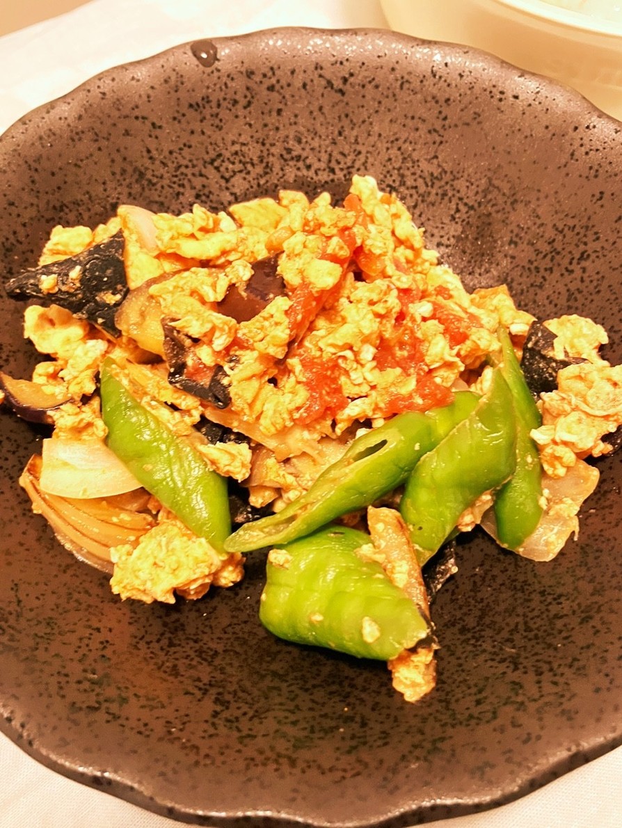 野菜と卵のトマトカレー炒めの画像