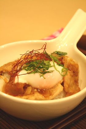 新玉ねぎたっぷりの豚丼