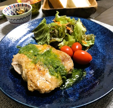 簡単イタリアン♪「鶏のサルサベルデ」の写真