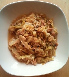 簡単!キャベツとツナ塩こぶ煮♪