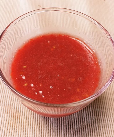 栄養満点美味しいトマトジュースの写真