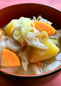 【腸活レシピ】塩麹で作る根菜たっぷり豚汁