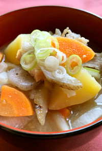 【腸活レシピ】塩麹で作る根菜たっぷり豚汁