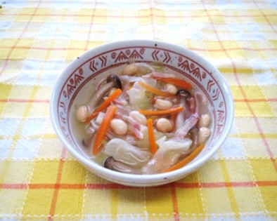 【なんたん】大豆と野菜のあったかスープの写真