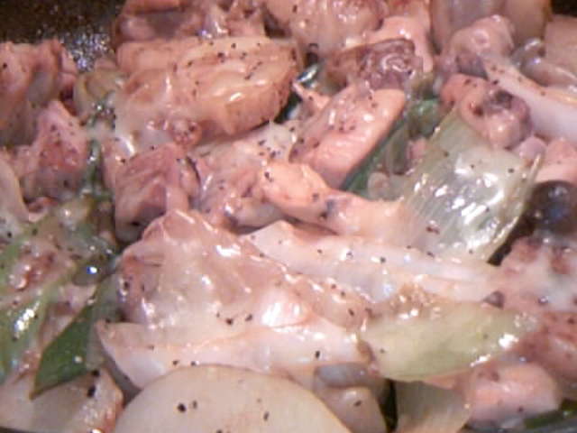 新じゃがと鶏肉のオイチー炒め レシピ 作り方 By Asami0418 クックパッド