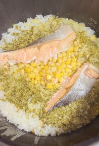 鮭とブロッコリーの炊き込みご飯