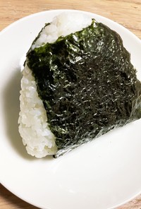 レンジで鮭おにぎり